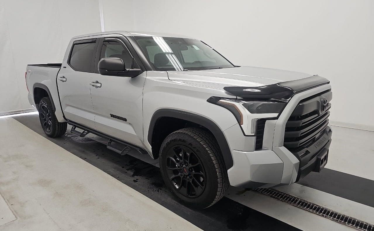 2024 Toyota Tundra 4WD SR5